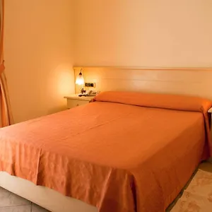 Stella 2000 3*, Olbia İtalya